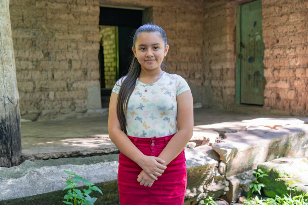 Die 10-jährige Libny träumt davon, als Bauingenieurin zu arbeiten. Dank des Programms für Bildungsinnovation kommt Libny ihrem Traum ein Stück näher.